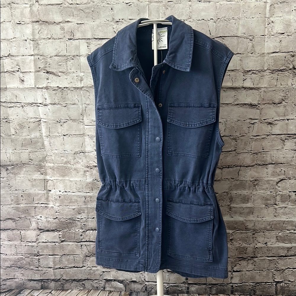 Sleeveless Blue Utility Vest - Picture 1 of 10